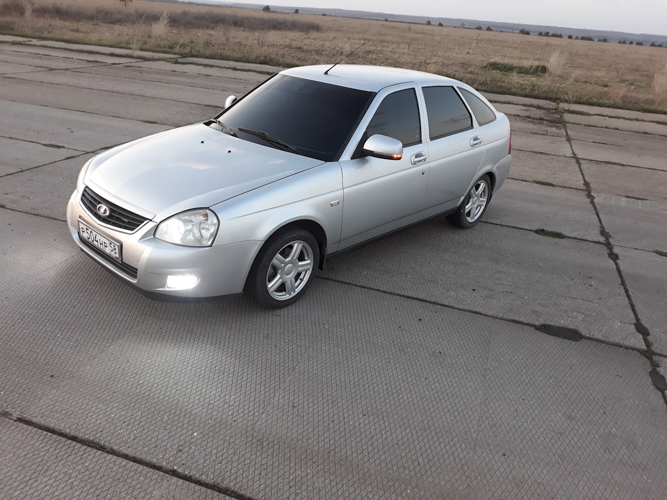 Фото в бортжурнале Lada Приора хэтчбек