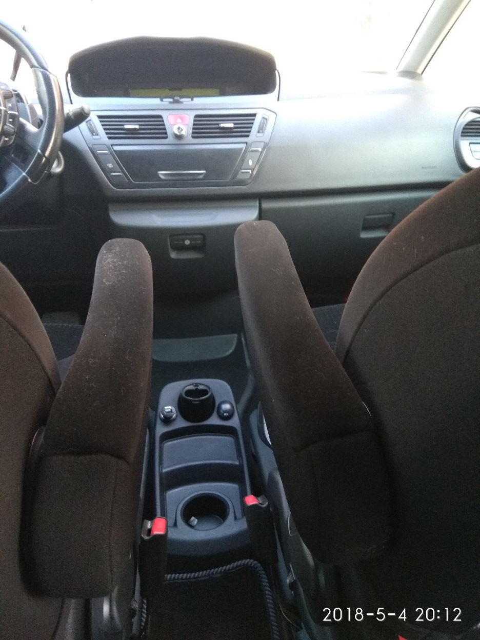 Фото в бортжурнале Citroen C4 Picasso (1G)