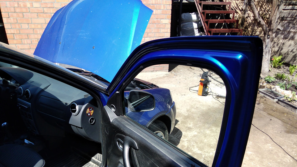 Избавление от скрипа дверей при проезде неровности — Renault Logan (1G ...