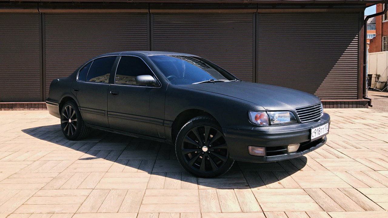 Black 32. Nissan Cefiro a32 диски. Cefiro a32 r18. Ниссан Максима а32 черный матовый. Nissan Cefiro r18.