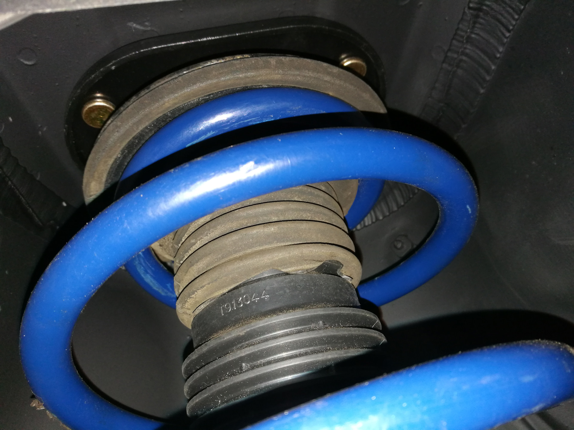 Замена передних стоек KYB + усиленные пружины OBK часть 2 — Toyota RAV4 ...