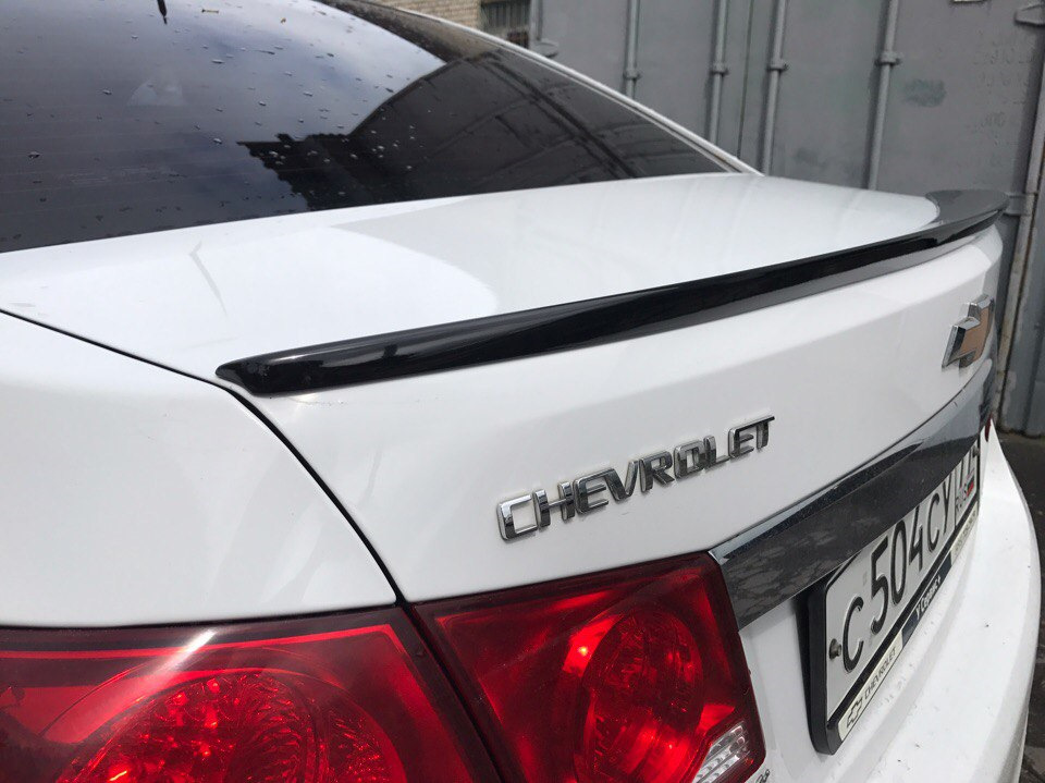 Спойлер Chevrolet Cruze хэтчбек