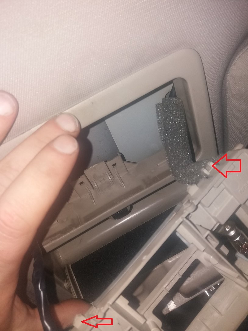 Фото в бортжурнале Nissan Tiida (1G)