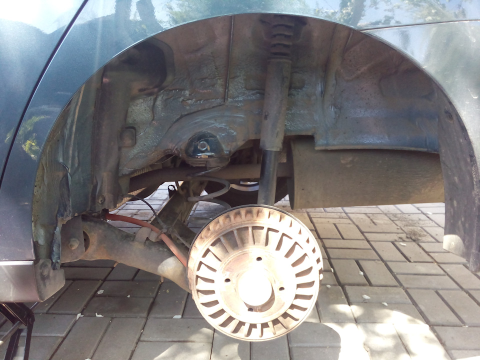 Задние подкрылки — Nissan Almera V (G11/15), 1,6 л, 2014 года ...