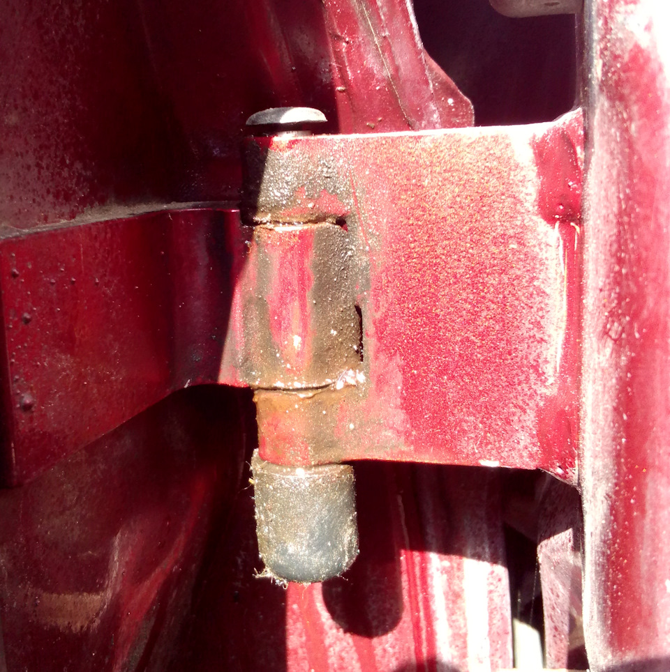 Замена втулки дверной петли — Opel Omega B, 2 л., 1996 года | запчасти ...