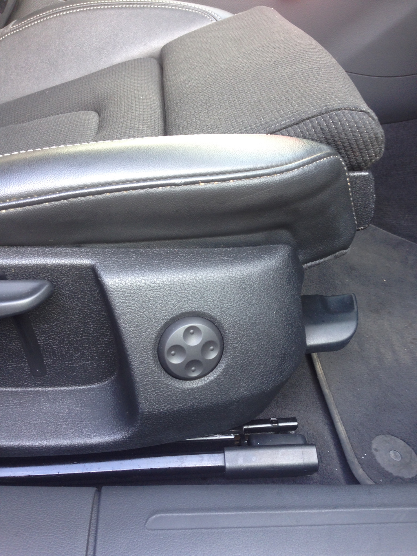 электропривод сидения ауди. электрорегулировки сидений. клюгер электропривод сидений. электропривод сидения ауди. электропривод сидений на дженезисе дж 70.