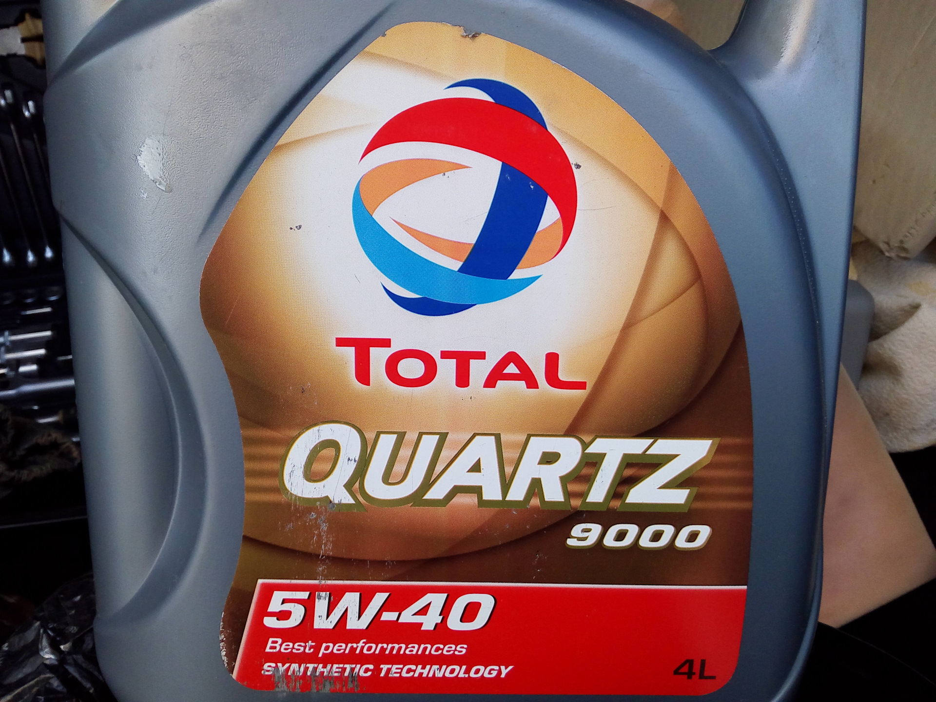 Масло тотал 9000 отзывы. Total Quartz 9000 5w40. Total Quartz 5w 40 for Nissan. Масло total Quartz 9000 5w40. Моторное масло total Quartz 9000 5w40 4 л.