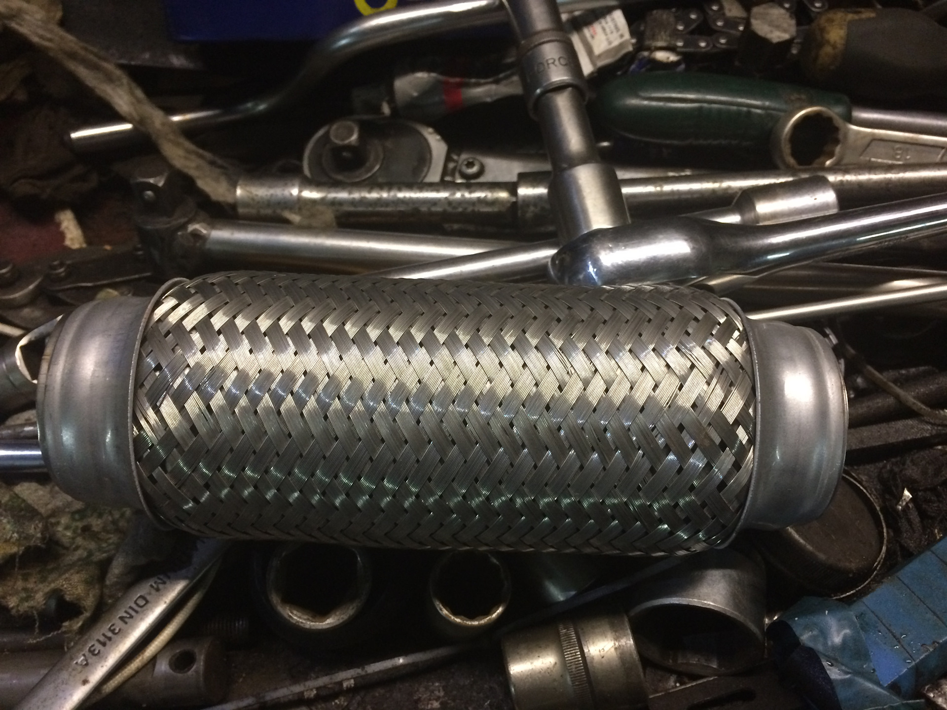 Гофра astra h. Гофра opel astra h 1. 6. Гофра глушителя опель зафира. Гофра astra h.