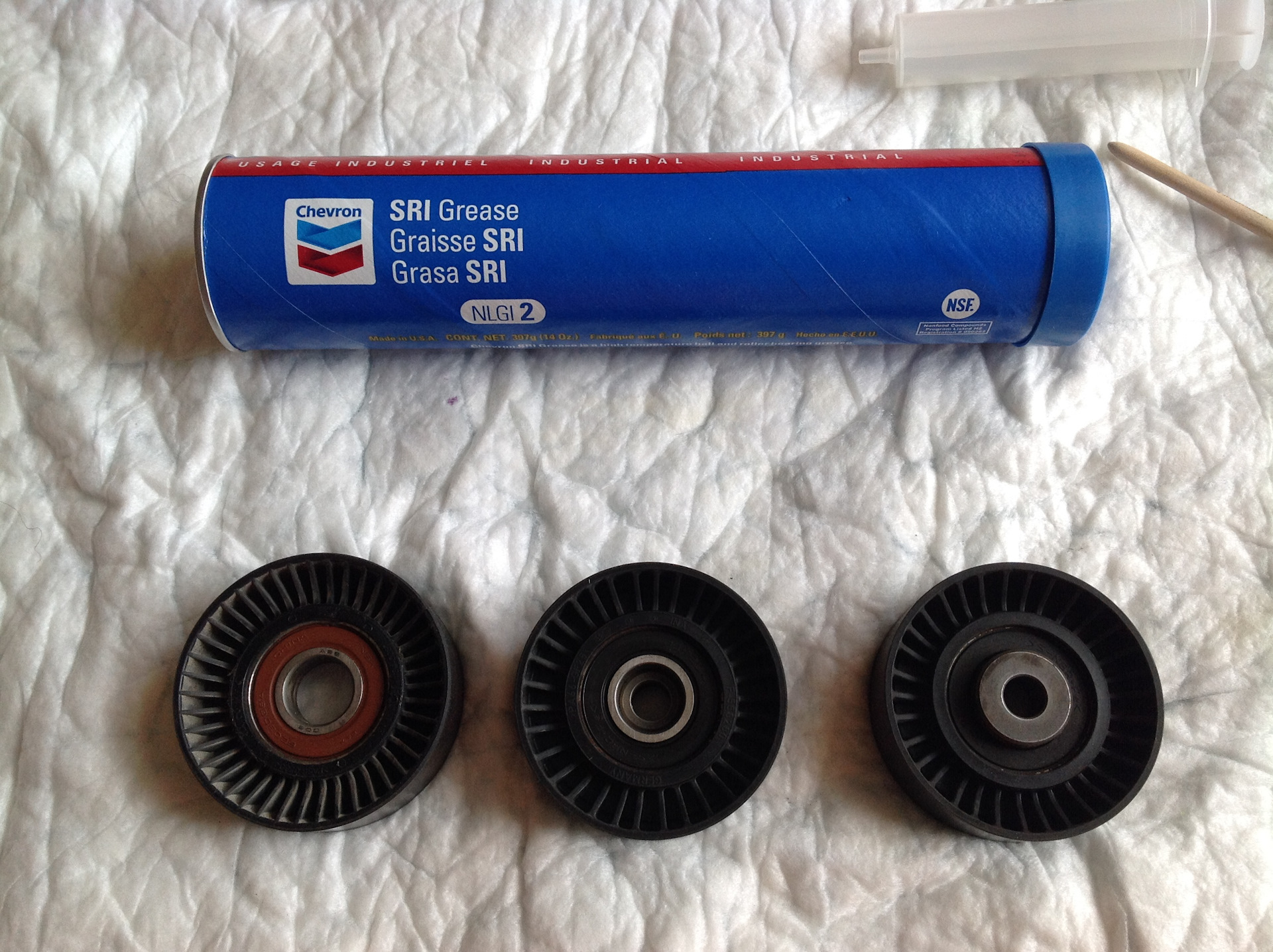 ролик заново. ноги в роликовых коньках. Go roller skating. девушка роллер. колесо самоустанавливающееся 280кг.