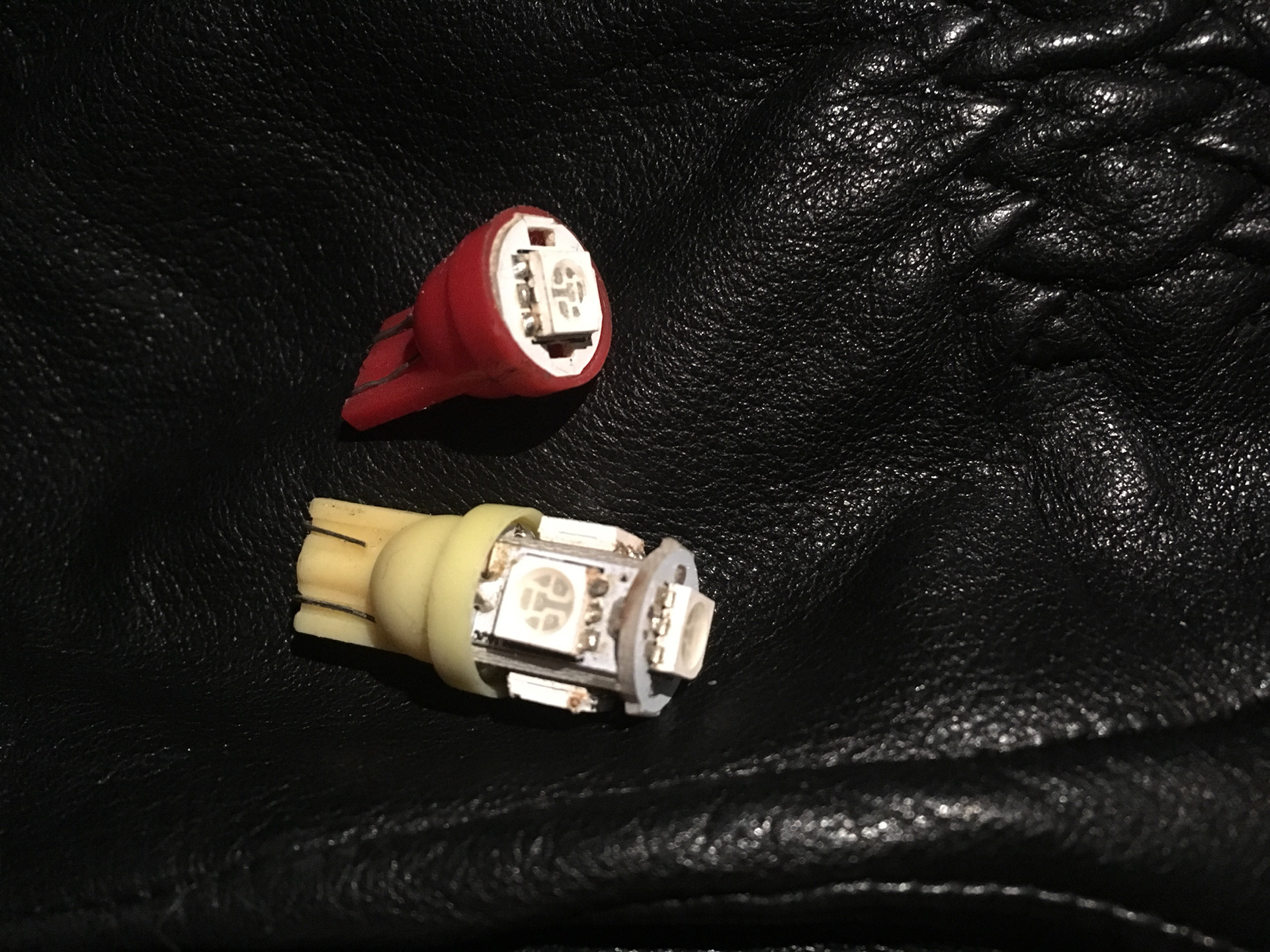 Выбор и замена основных ламп/светодиодов в приборной панели — BMW 5 ...