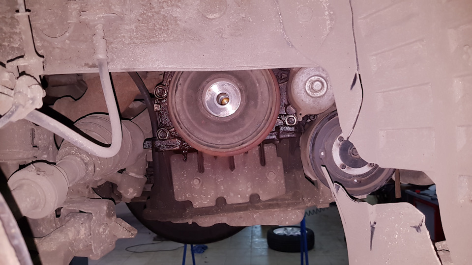 Замена ремня ГРМ и ключ для болта коленвала. - KIA Spectra, 1,6 л, 2009 года зап