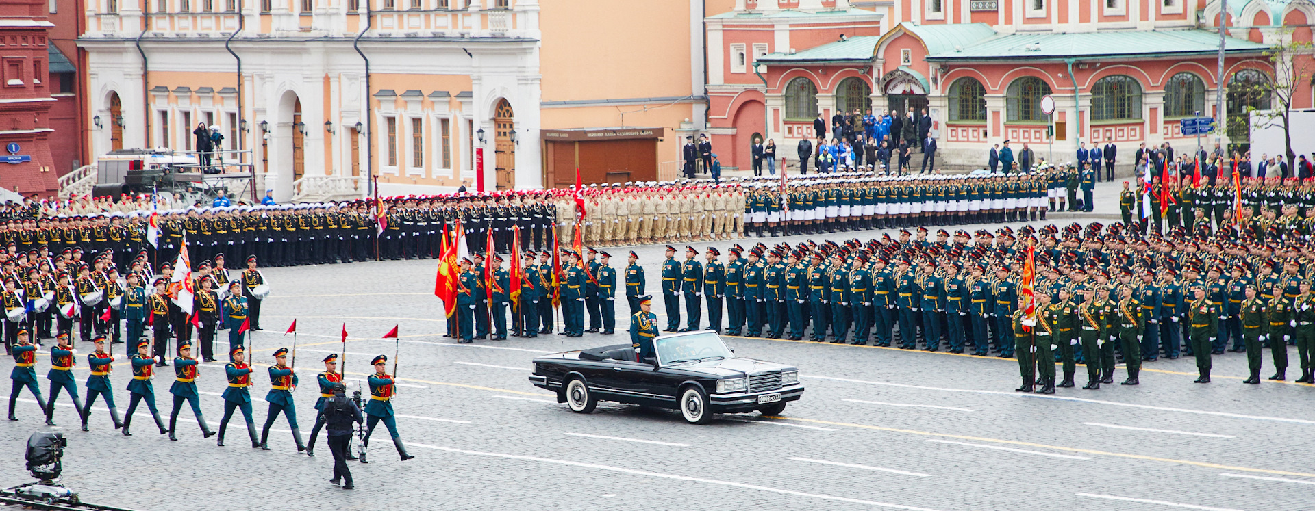 Фото парадов победы разных лет