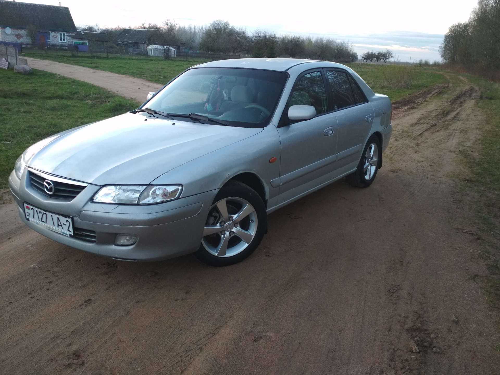 Мазда 626 gf. Мазда 626 2001 седан. Mazda 626 gf 97-2002. Мазда 626 2001 года 2л. Мазда 626 gf седан зелёный.