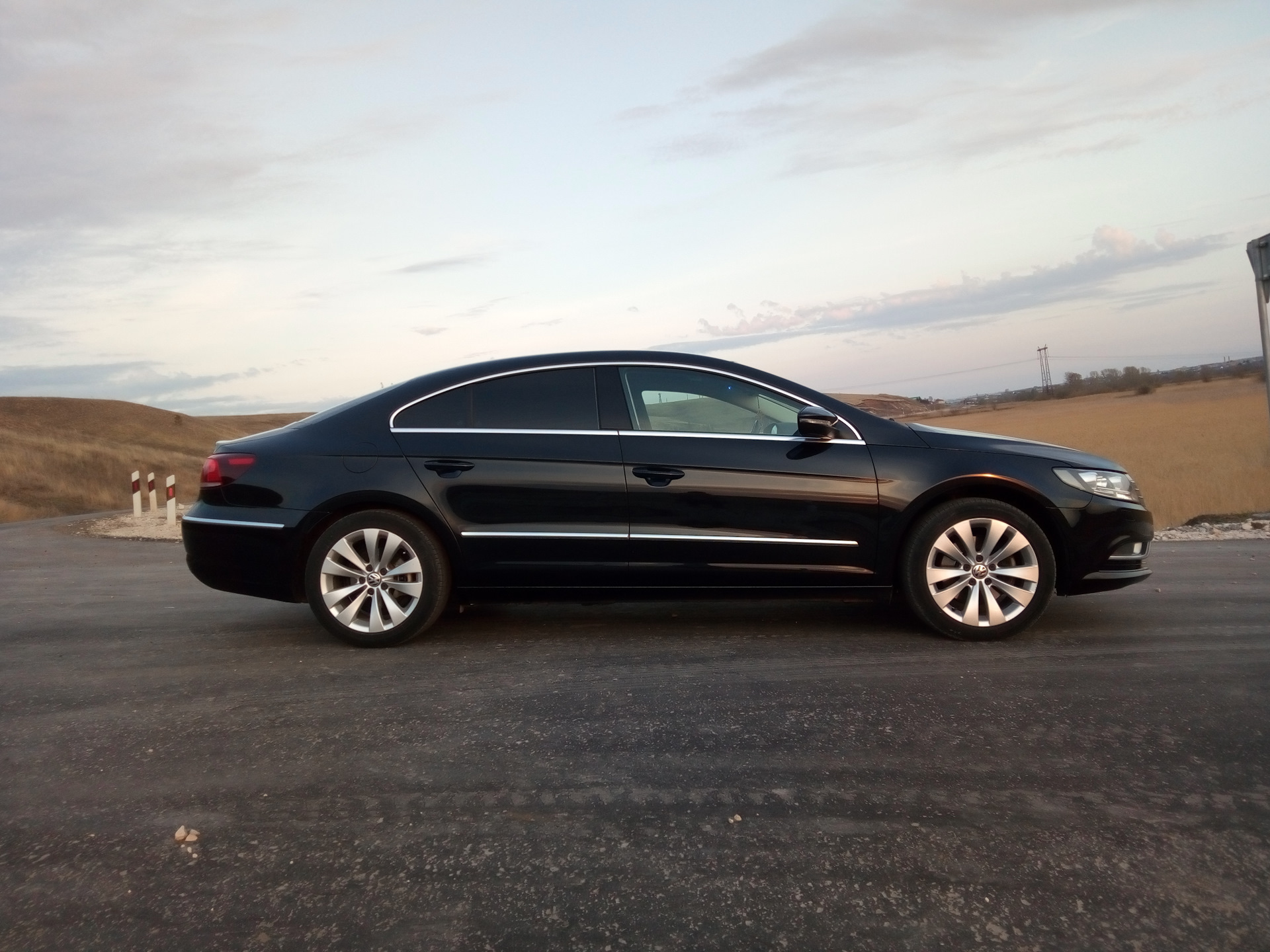 VW Passat cc Black