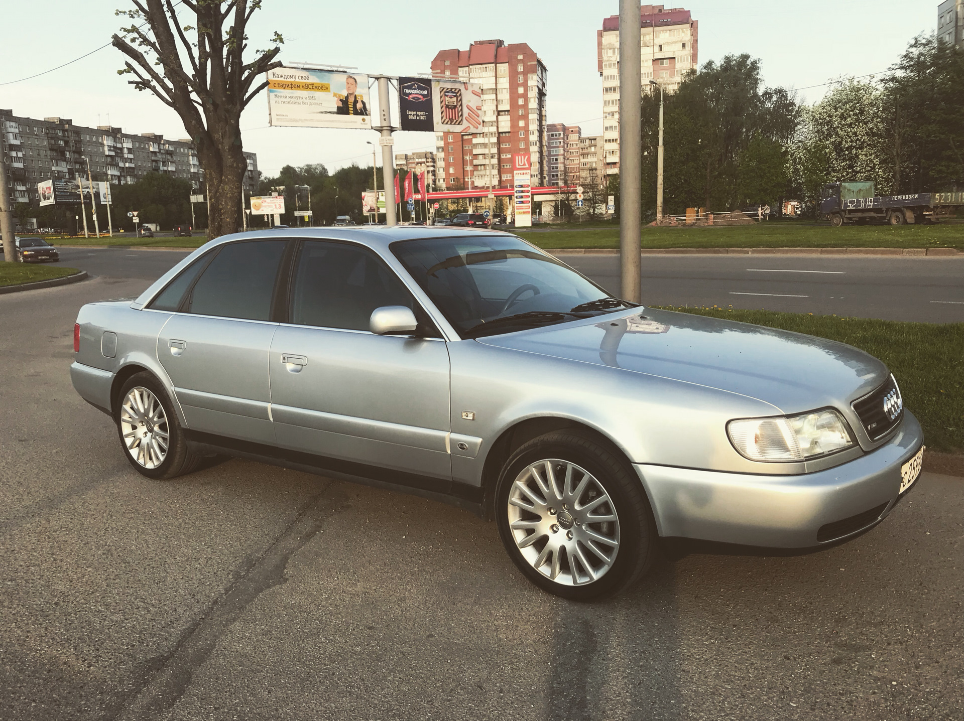 A6 45. Audi a6 c4 Silver. Audi a6 c4 серебристая. Audi a6 c4 1996. Ауди а6 с4 45 кузов.