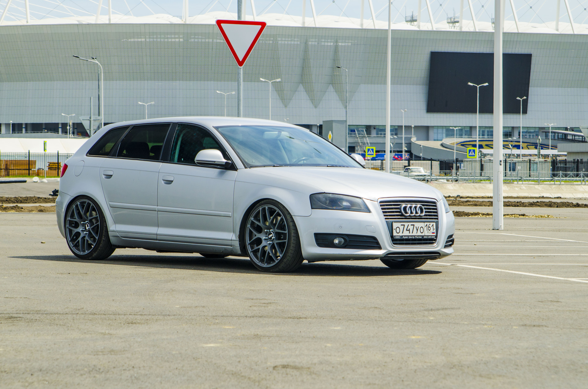 8 p r. Обвес Audi a3 8p. Audi a3 8p Sportback r19. Audi a3 8p обвес Votex. Audi a3 8p Sportback r18.