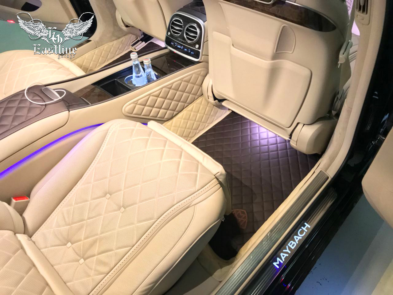 Сиденья майбах. Maybach 222 салон. Мерседес 222 Майбах салон. W223 Maybach салон. Задние сиденья Майбах 222.