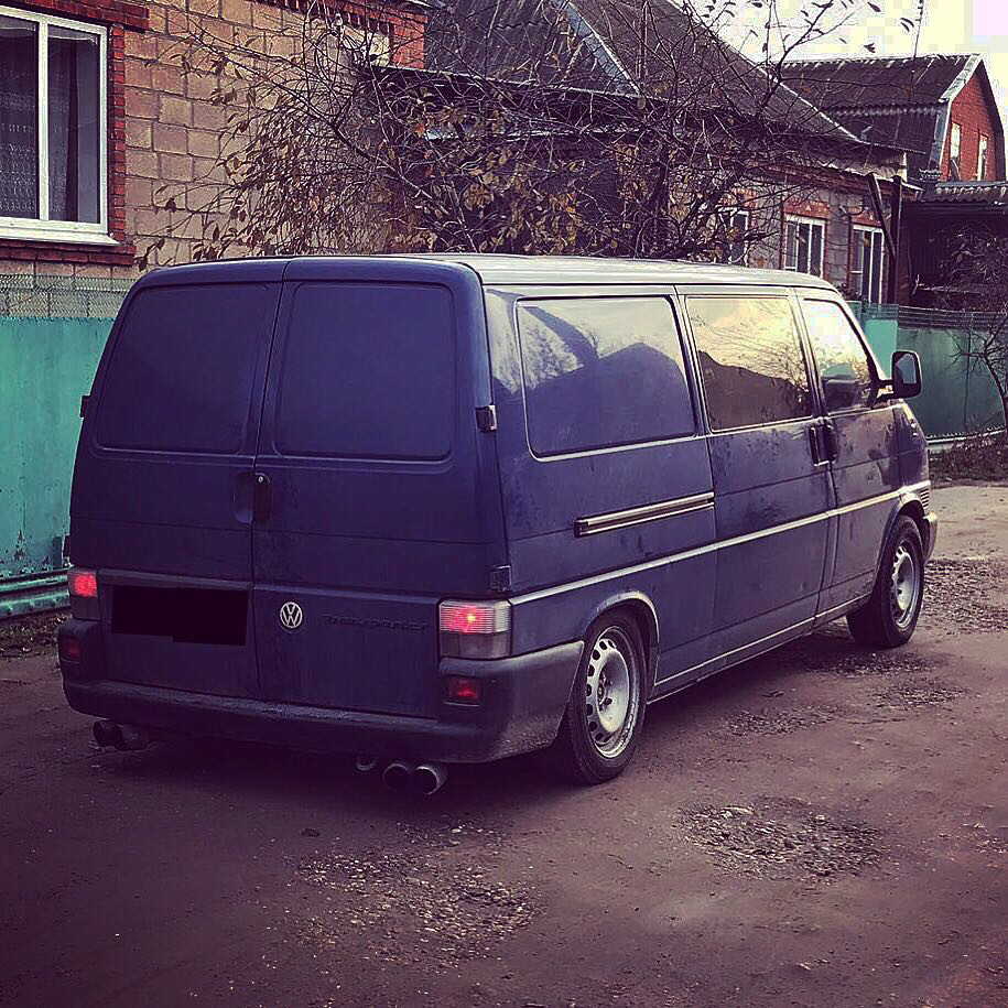 T4 drive2. Тонированные фары 124. Vw t4 multivan. Фольксваген т4 рестайлинг. Фото фольксваген т 2 голубого цвета на титановых дисках.