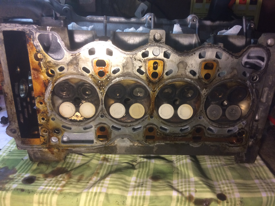 n46b20_Замена маслосъемных колпачков. Часть 3. — BMW 1 series (E81/E87 ...