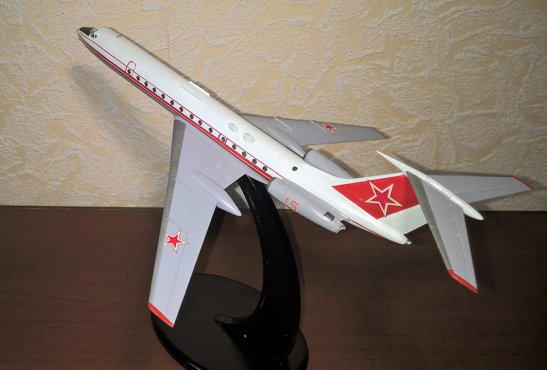 Ту 134 звезда. Ту-134 1/144. Ту-134 1/144. Ту 134а б3 звезда. Ту-134 1/144.