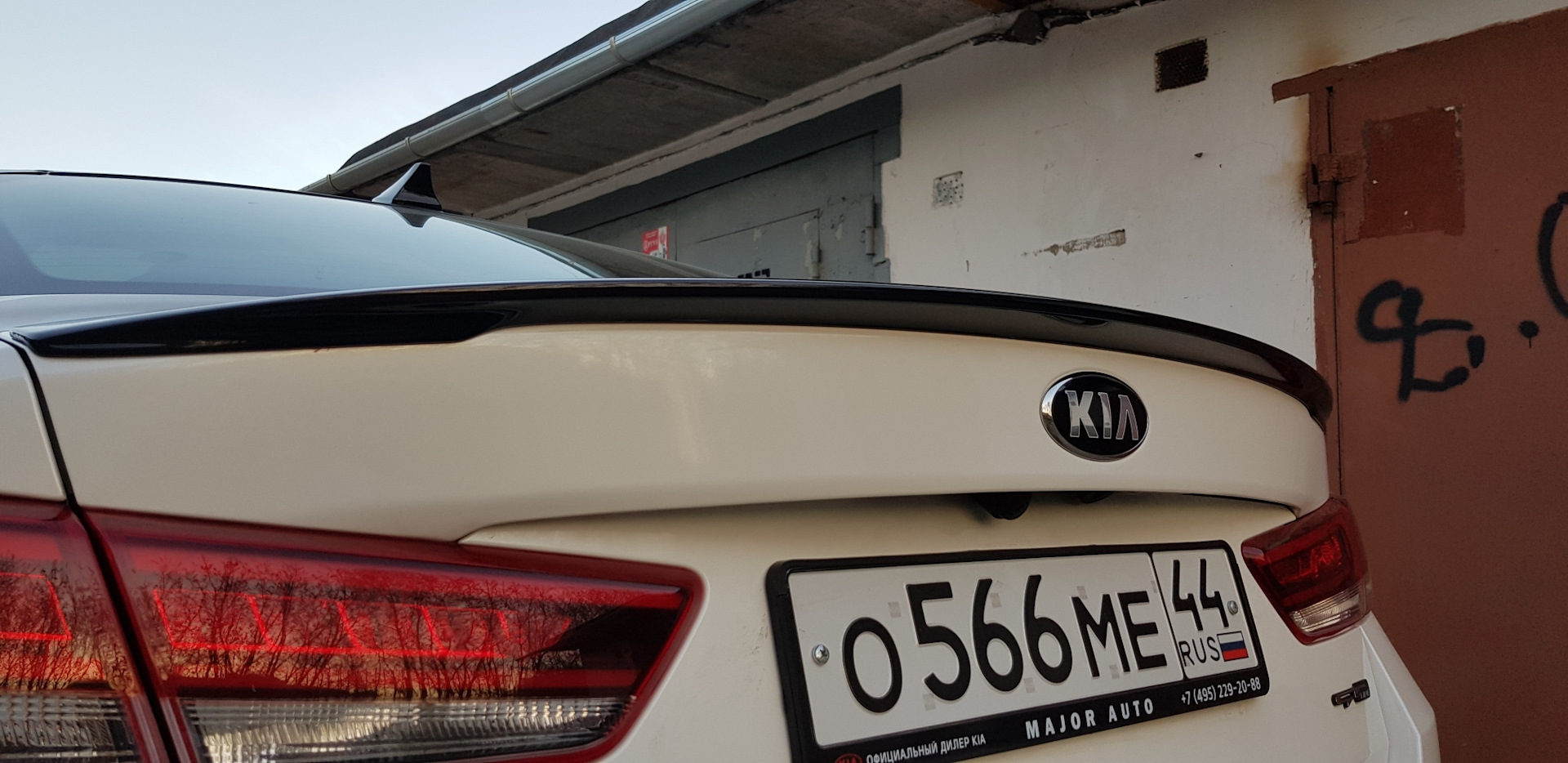 Kia Optima 4 спойлер