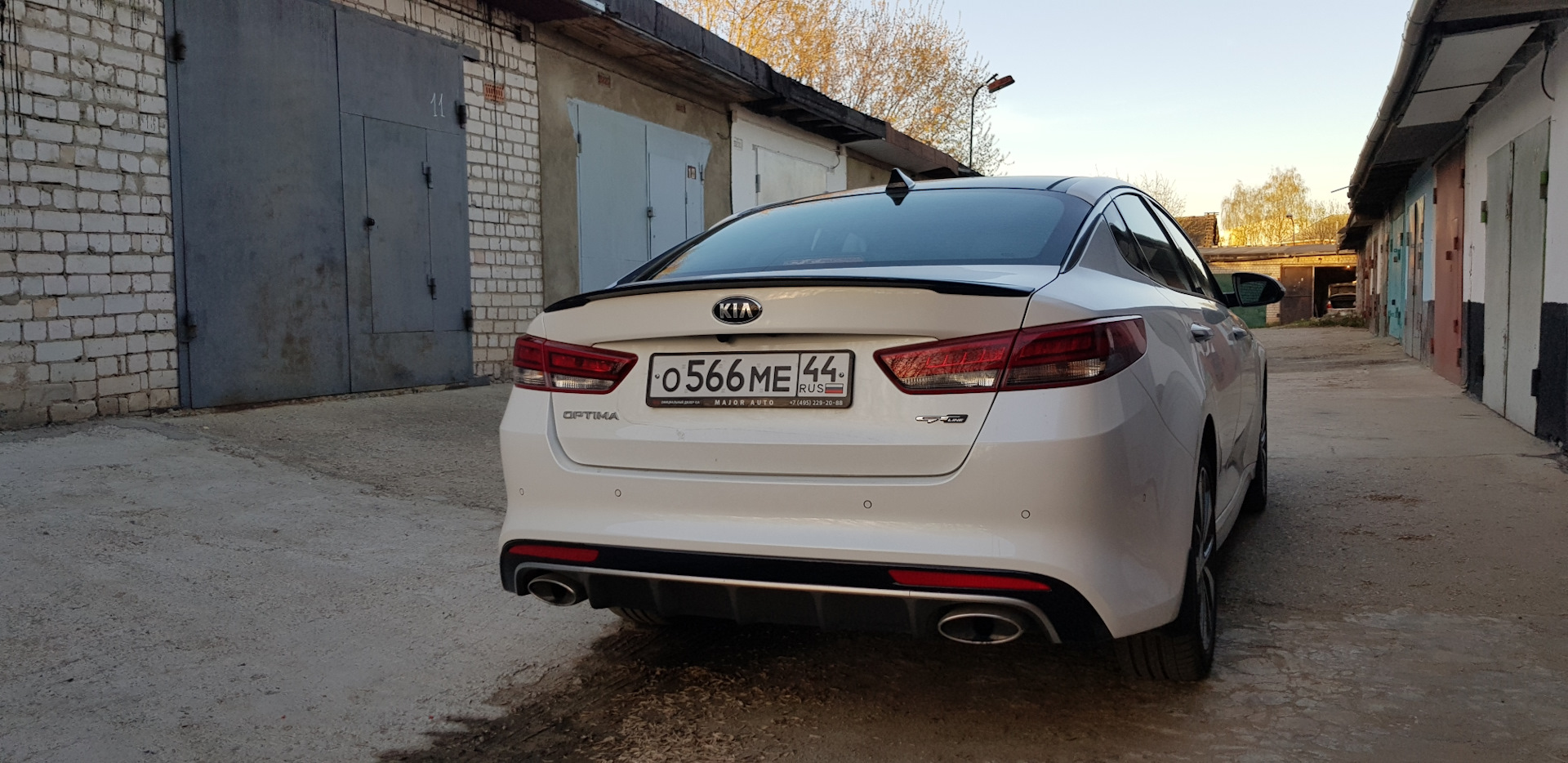 Kia Optima 4 спойлер