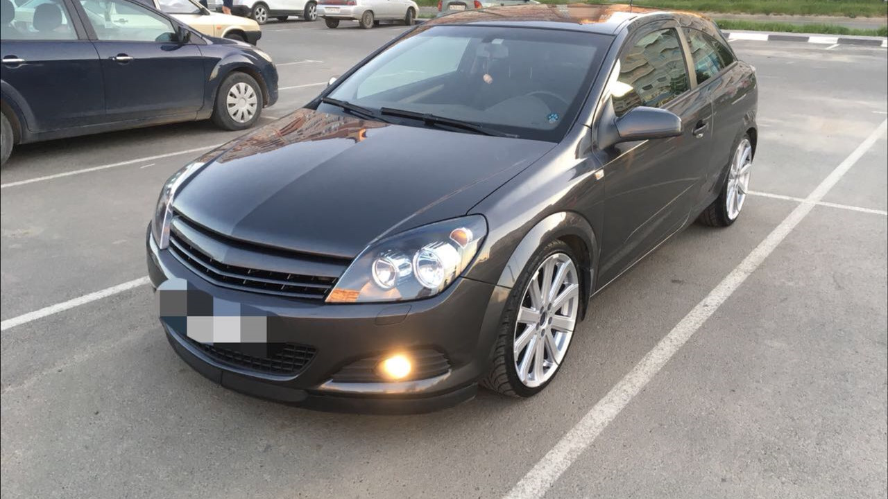 Opel astra 1.6 робот. Opel Astra h GTC 1.6. Holden Astra h GTC. Цивик 8 Рестайлинг. Opel Astra h GTC Cosmo.