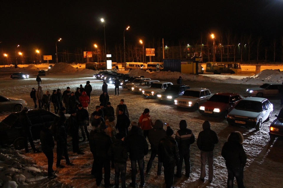 белый 190 мерседес зимний дрифт. снежная сходка музыка первого. сходка ваз 2107. сходка бк ваз 2105. снежная сходка музыка первого.