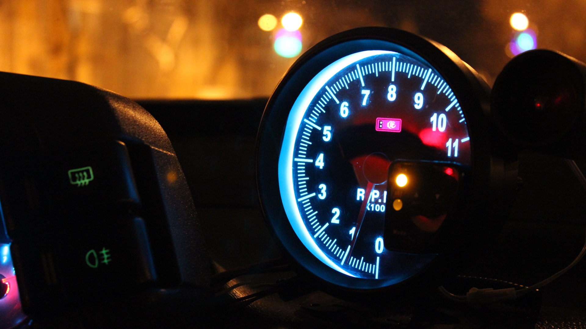 Тахометр для мопеда дельта. Спидометр и тахометр в машине. Тахометр на паз 12 вольт. Тахометр 2110. 52 mm тахометр kus.