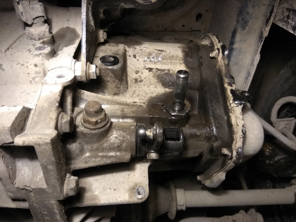 После прогрева туго переключаются передачи, 109 900 км. — Ford Fiesta ...