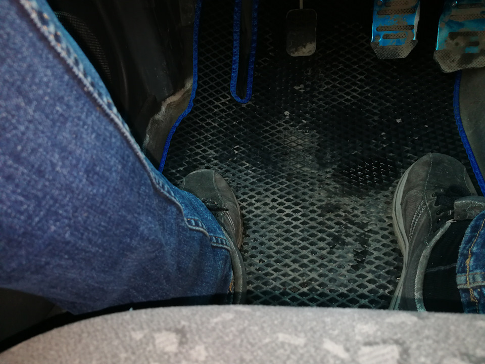 Водительский с язычком. — KIA Spectra