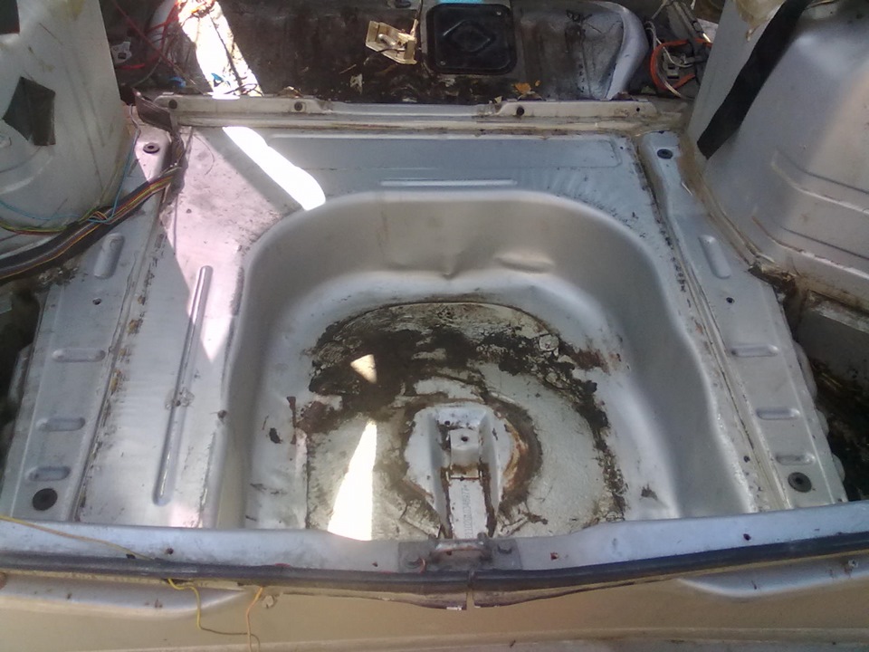 Проклейка салона и установка Европанели дверей — LADA 21102, 1,5 л ...