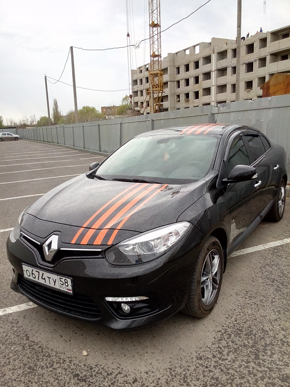 Георгиевская лента, 9 Мая — Renault Fluence, 1,6 л, 2014 года | просто так  | DRIVE2