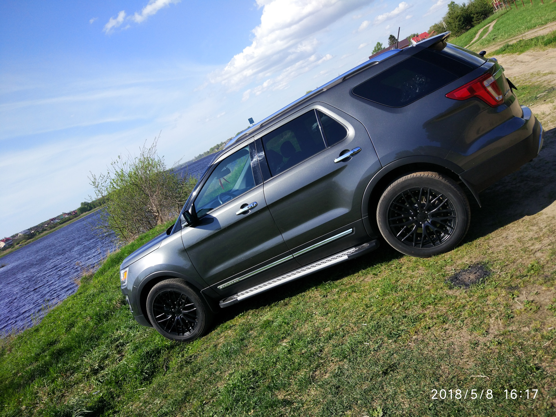 Ford Explorer Sport Black Tuning 2017