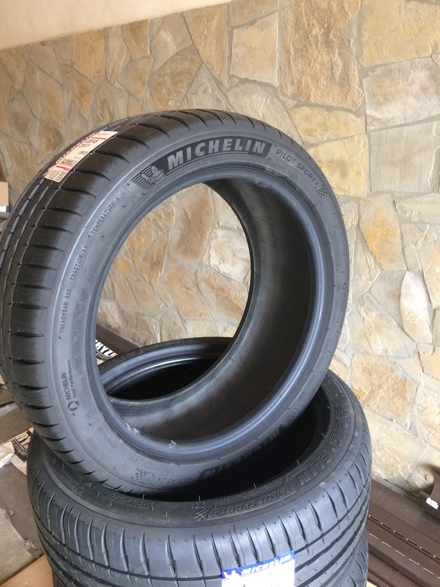 Michelin 225 65 r17