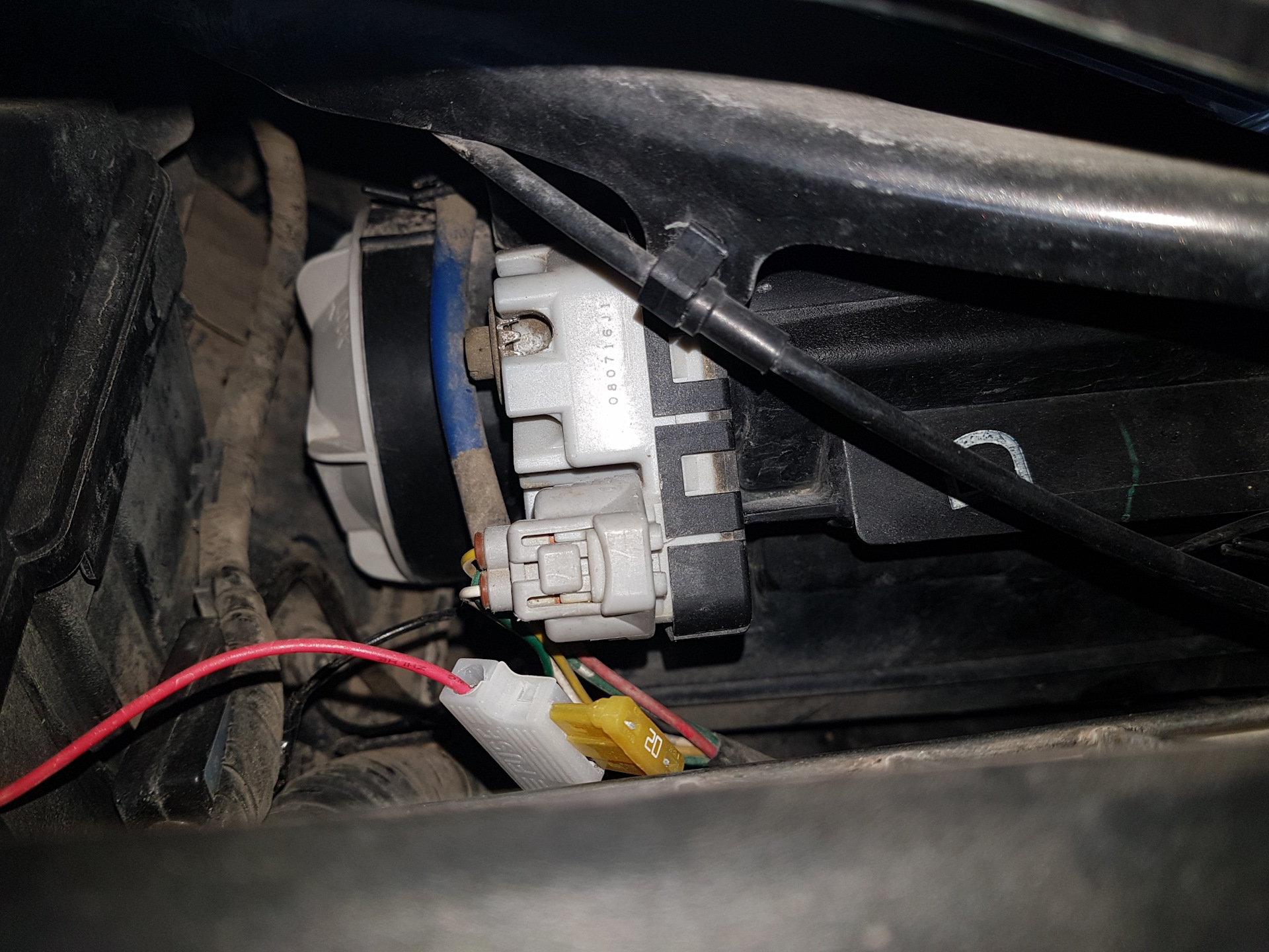 Фото маркировки фар — Mazda 6 (2G) GH, 1,8 л, 2008 года | наблюдение ...