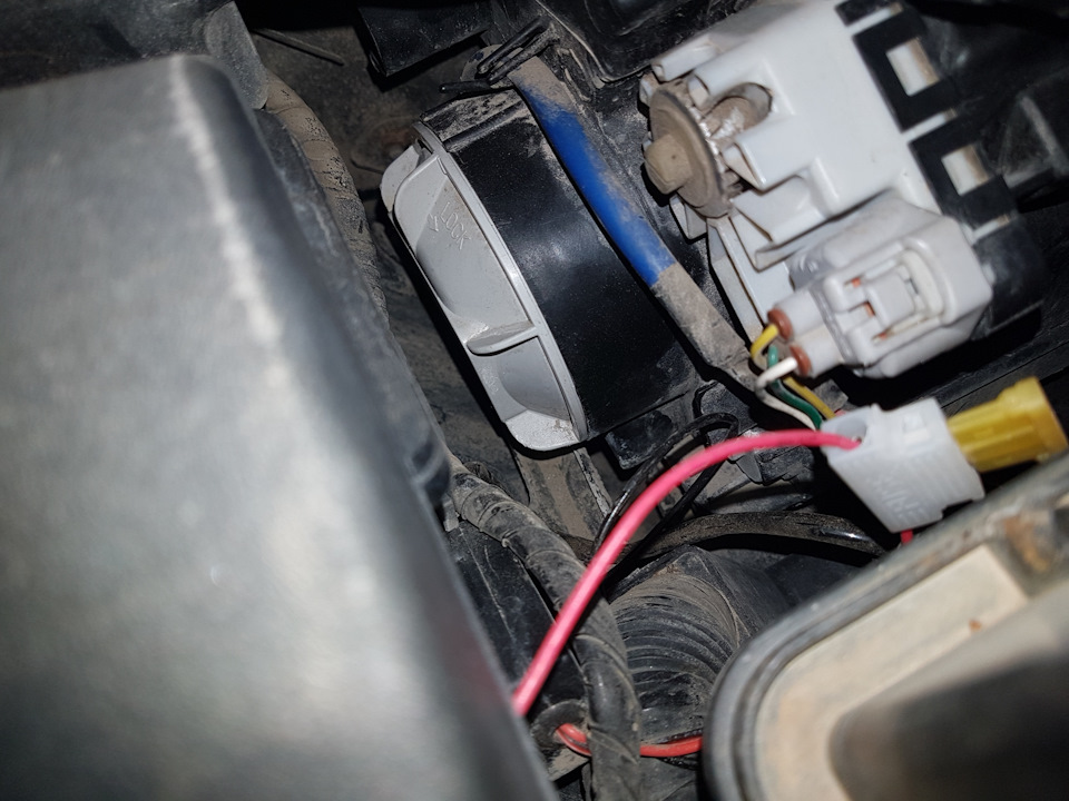 Фото маркировки фар — Mazda 6 (2G) GH, 1,8 л, 2008 года | наблюдение ...