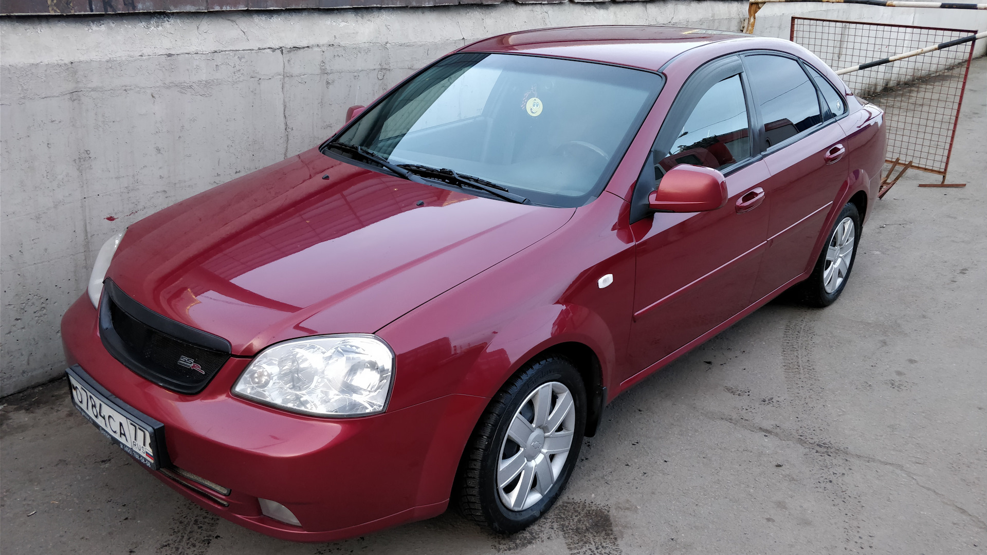 Chevrolet Lacetti Red заднее стекло