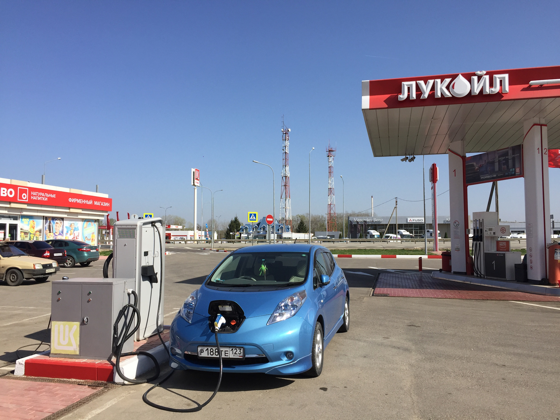 Быстрые зарядные станции Chademo на АЗС Лукойл — Nissan Leaf (1G), 2012  года | заправка | DRIVE2