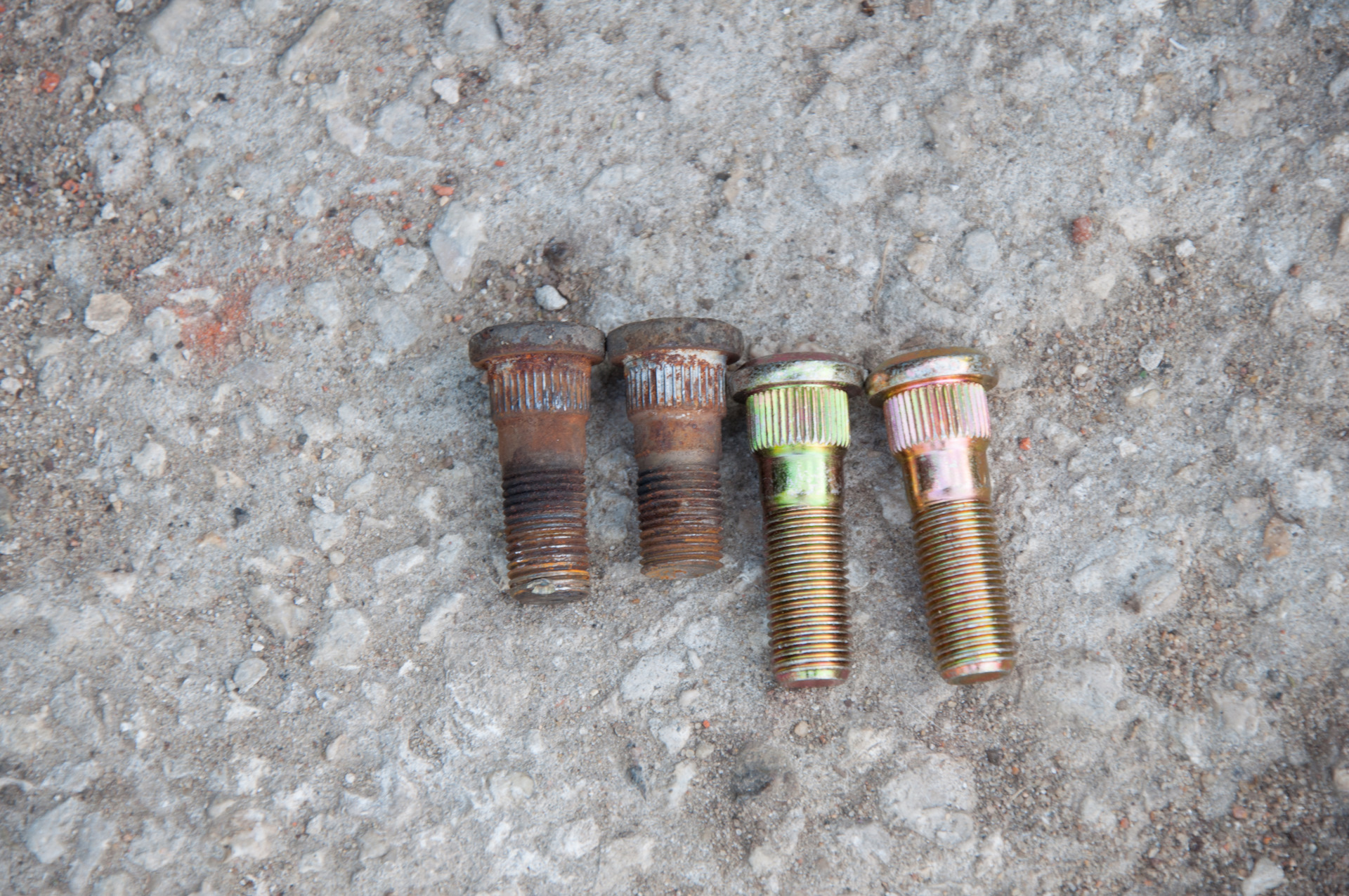 43222-70t00. Шпилька колеса т 150 правая. Шпильки колесные teana j32 удлиненные. 4322270t00. Болт nissan 43222-70t00.