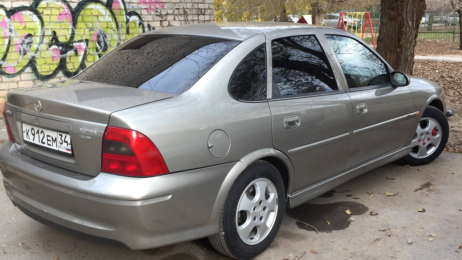 Opel Vectra B 1.6 бензиновый 1999 | Старая перечница на DRIVE2