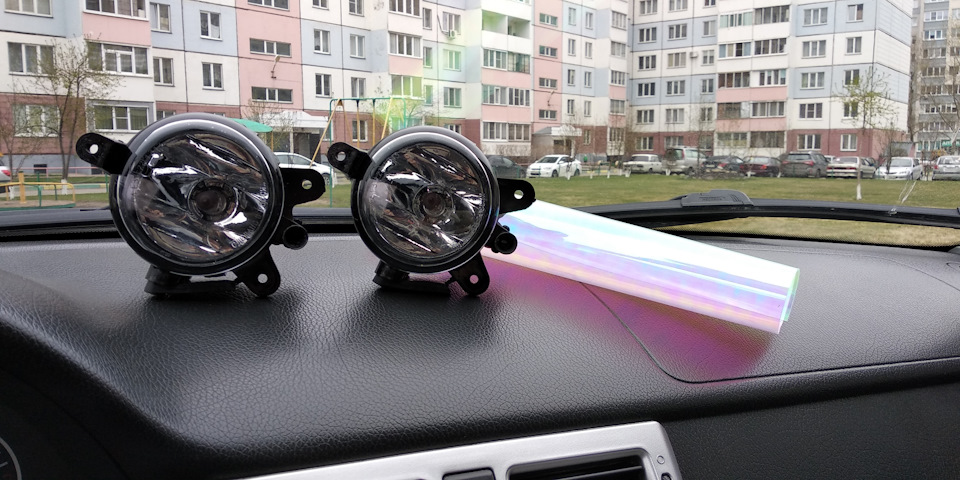 Замена противотуманок — Lada Приора седан, 1,6 л, 2008 года | стайлинг ...