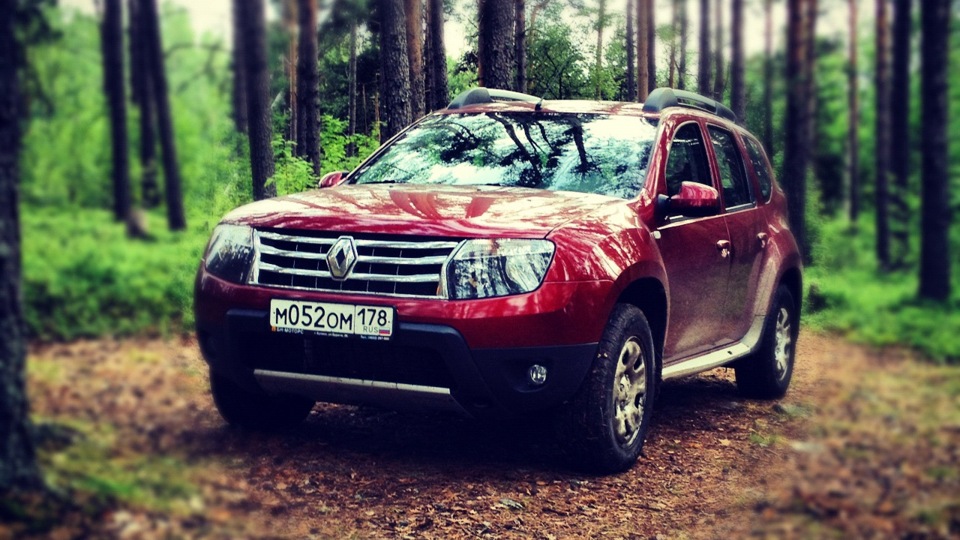 Renault Duster 2014 красный