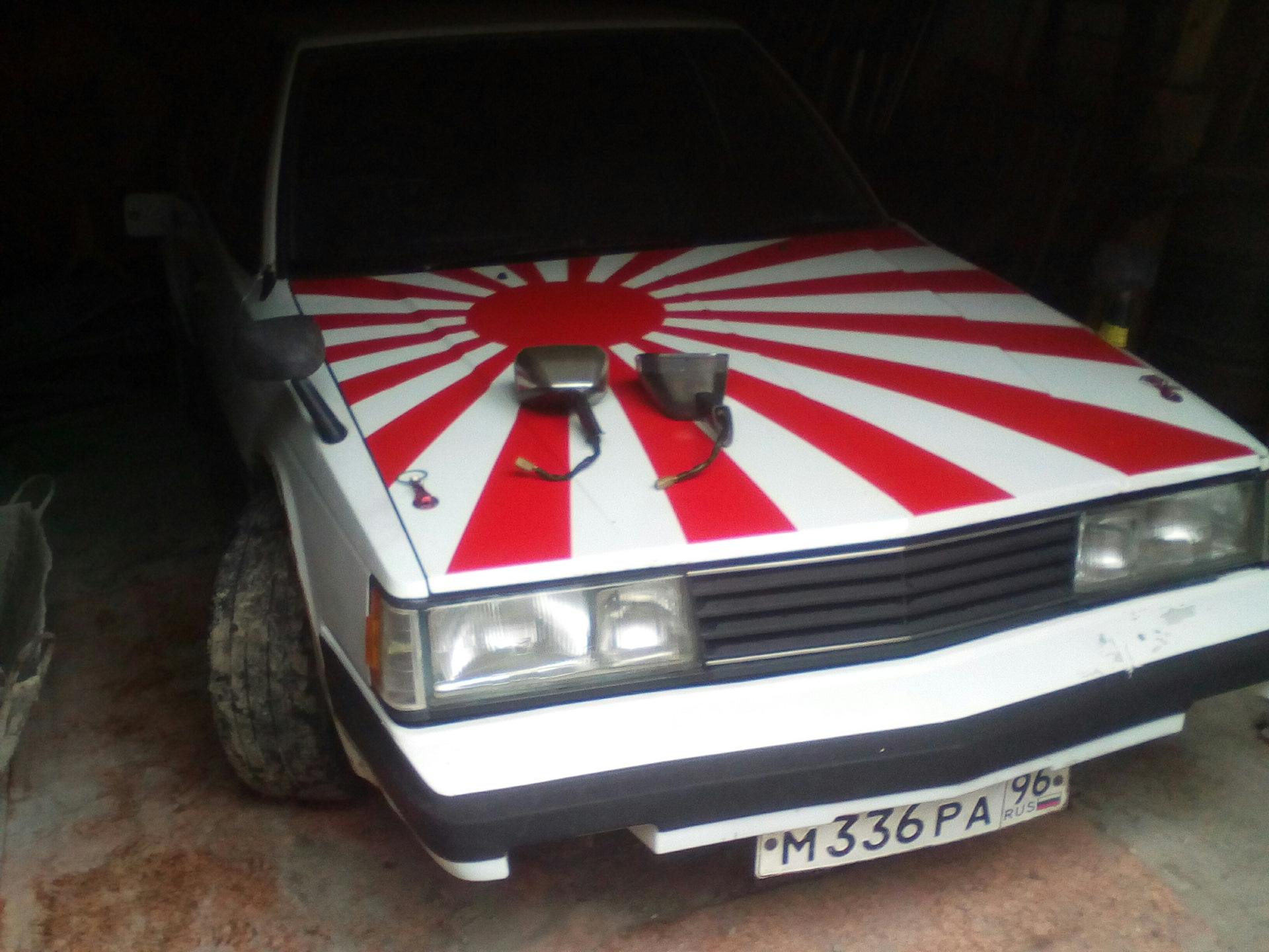 Зеркала, пробка бензобака. — Toyota Corona (T140), 1,8 л, 1982 года ...