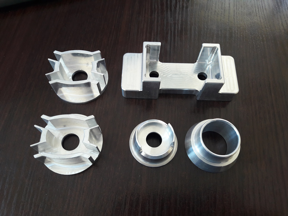 Вставки в сайлентблоки заднего дифференциала и коробки. — Audi Q5 (1G ...