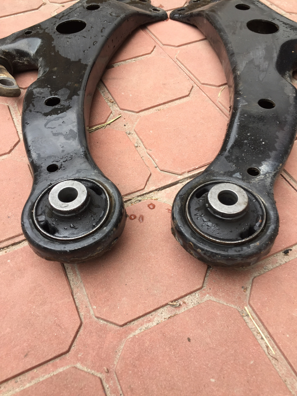 Сайленты от Daihatsu — Lexus RX (2G)