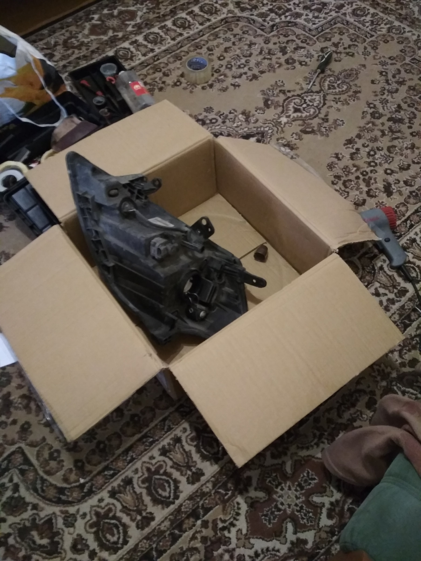 Неудачная попытка установить линзы в фары. — Nissan Tiida (1G), 1,6 л ...