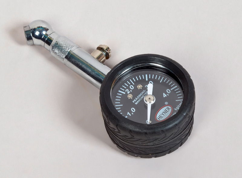 Манометр для шин Озон