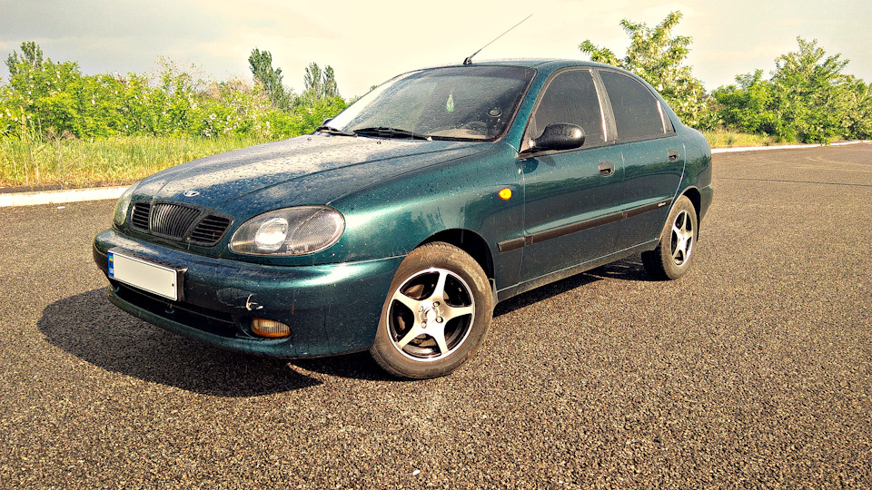 Шины дэу сенс. Daewoo Sens. Дэу Сенс 1.3. Дэу Сенс фото на обои. Фото на заставку Део Сенс.