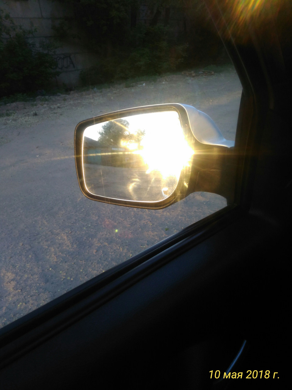 Разводы на стеклах или налет — Lada Калина 2 хэтчбек, 1,6 л, 2014 года ...